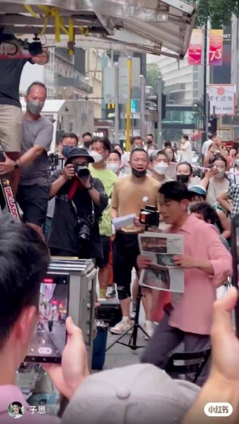 郭富城香港街头热舞