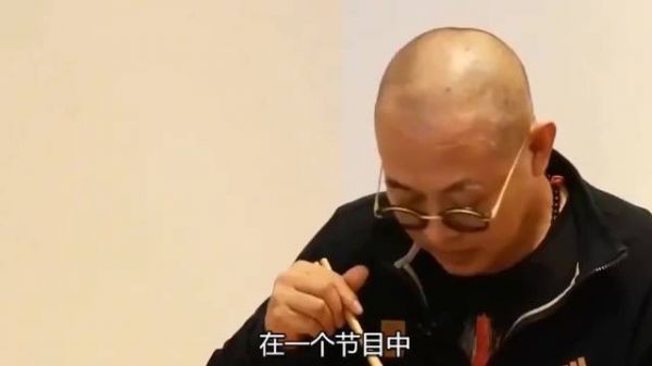 鲁豫采访李连杰，李连杰请吃饭，鲁豫知道价格“吓的”连忙放筷子