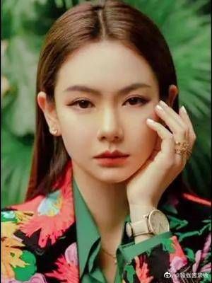 戚薇曾自爆遇到过潜规则,某副导演给500万陪去澳门玩7天7夜