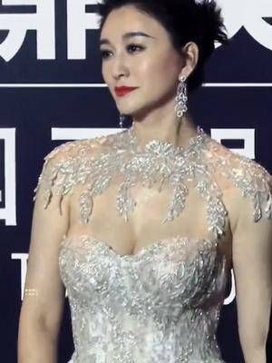 李小冉好美
