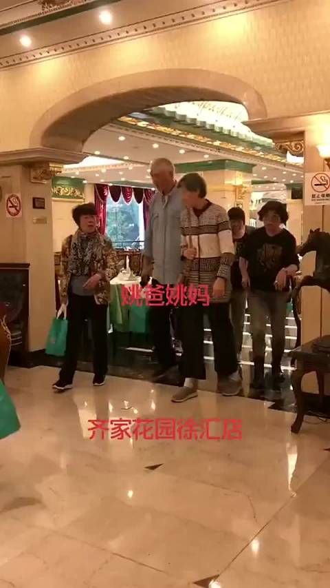 姚明为什么那么低，见了他的父母之后我终于知道了