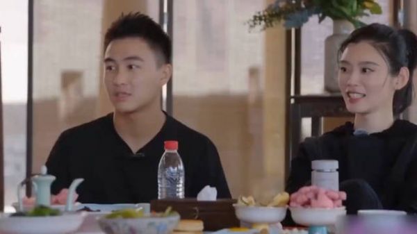 何猷君洗基因成功了，儿子现在已经比同龄人高了很多