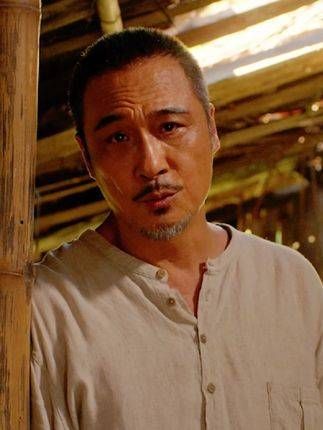 众人因赌石而致家破人亡,那奇异莫测的矿洞,处处弥漫着谜团…