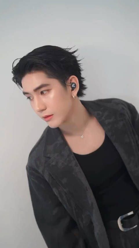 你们不吻只能我吻上了
