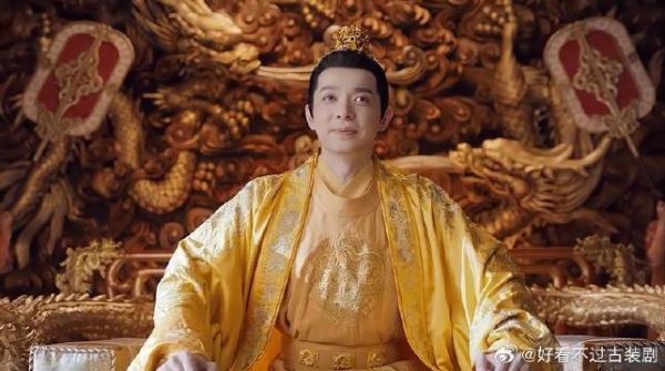 太子登基,格外忌惮公主,联合将军收买人心
