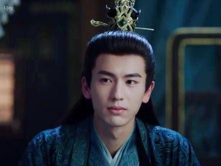 “回忆斑驳,我却依然等待着归人…”