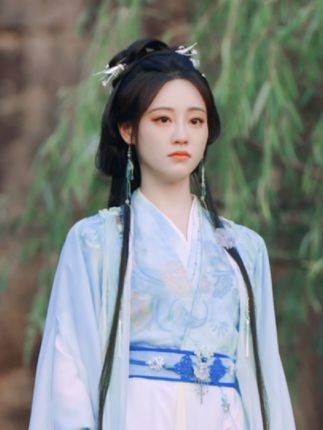 慕瑶将身边的人一个个推开,只为独自走向死亡,这太让人心痛了