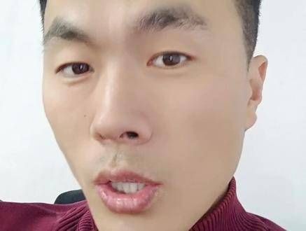 我们仨都是孩子的父亲!