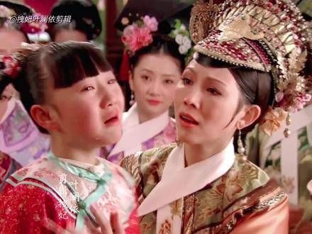 注意观察敬贵妃的表情,那真不是演的