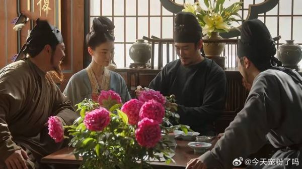 行头以为女儿绣工好,看到她的绣品后,当场尴尬住!