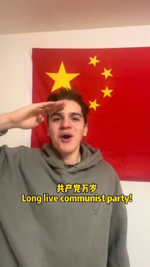 美国这是硬生生逼反了一批美国民众吗
