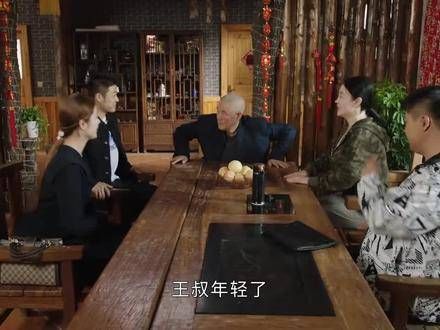 赵老师看起来年轻了许多!