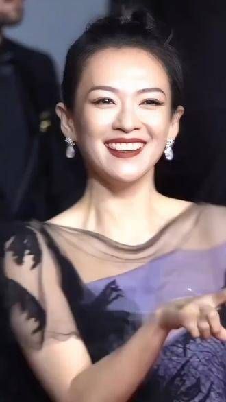 前夫宣布新恋情,章子怡却在电影节上开心跳舞,完全不受影响..