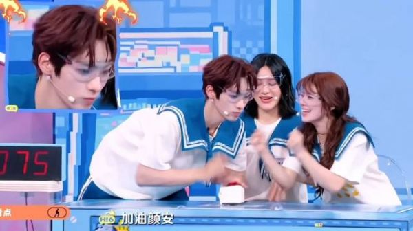 上一秒:魏哲鸣好帅 下一秒:颜安昭昭你们在干甚莫,太好笑了哈哈哈哈哈哈!
