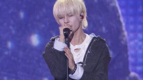 260913 WayV三巡首尔场Day2 光云之境 cut 就这么唱进你心里 资源 瓶子 lyy