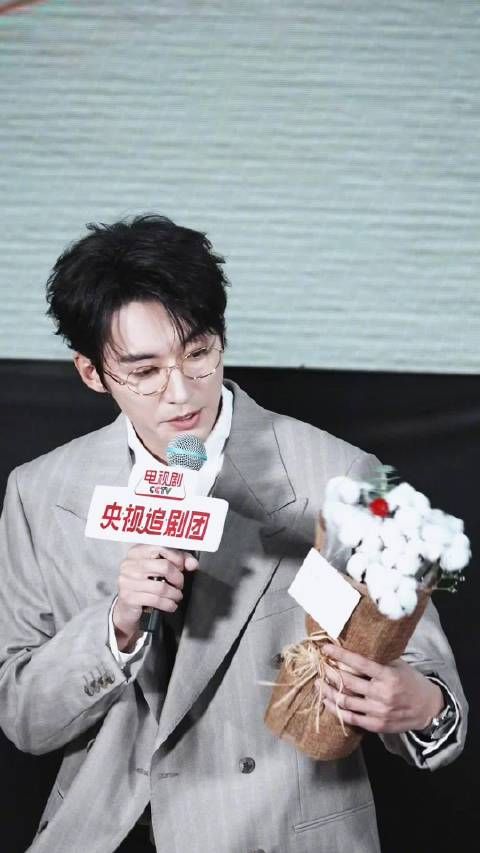 刘学义称林锦岐温柔又有力量,托举林家向上走