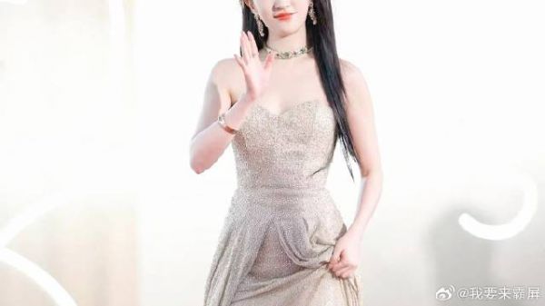 缺席白玉兰红毯者反成热度焦点