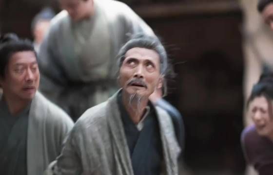 父母默默的托举真的把我看哭了 兰香如故