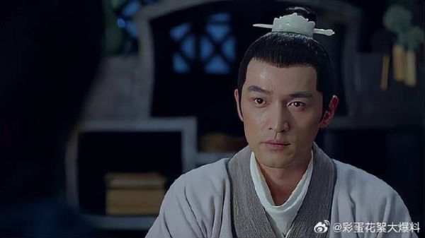 靖王得知梅长苏的身份，心疼落泪，静妃：完成他的心愿