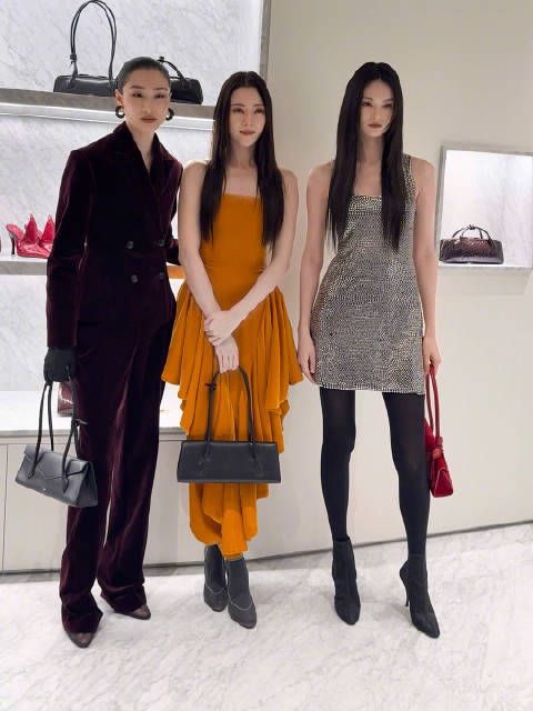 娜然与超模贺聪 & 汪曲攸在ALAǐA新店开幕活动上美丽同框