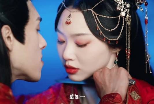 大婚之日，昔日爱人拔刀相向