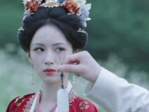 沈润明白谢清圆现在的处境，只有自己可以帮她，邀请他跟自己结盟！