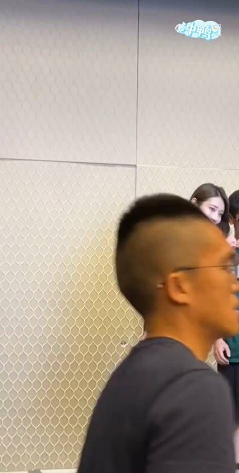 河北彩花，身材这么高吗？