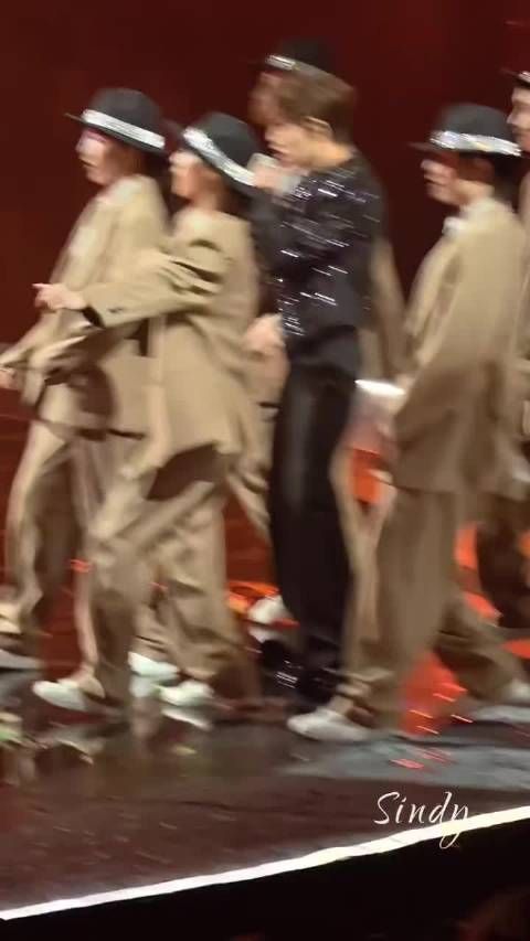任嘉伦唱爱情鸟超级超级欢乐