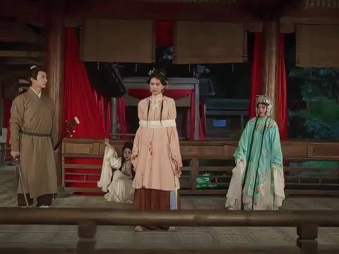 谁能想到兰香如故剧情推进这么快，郑蔓宜杜翠雀矛盾交织，目标全都对准了兰香