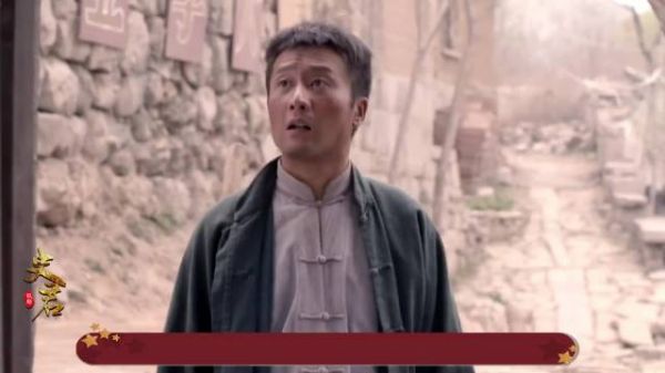 女人想让男友和自己私奔，不料男友却因为母亲表示拒绝