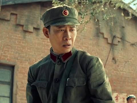 陈思诚在悬疑赛道的权威无需多言，搭档张译横跨多年追凶，期待值直接拉满！