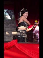 二十岁美女现身王婆说媒，真诚寻觅帅气男生，想找合拍有趣的专属游戏搭子