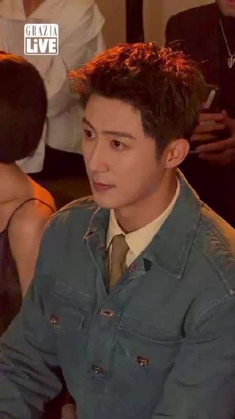 黄景瑜米兰看秀采访称衣服是昨天买的