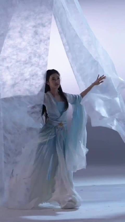 这不怪我给存子梦古装了吧！ 完全宗门小师妹来的，好的古装武侠电影本子来