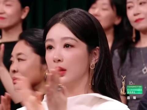 杨紫 188天的高原辛苦付出大家会帮你记得 继续加油 待到玉兰花开 我们再来!