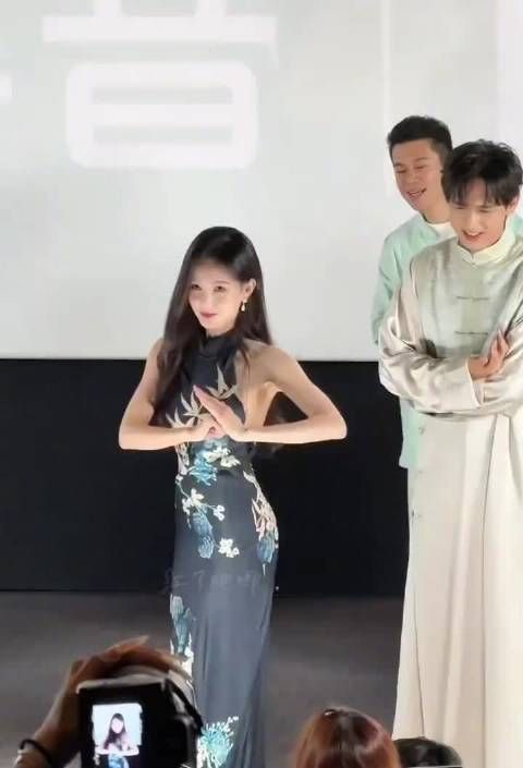 现场揭秘!闪身步是李一桐儿时的基本功