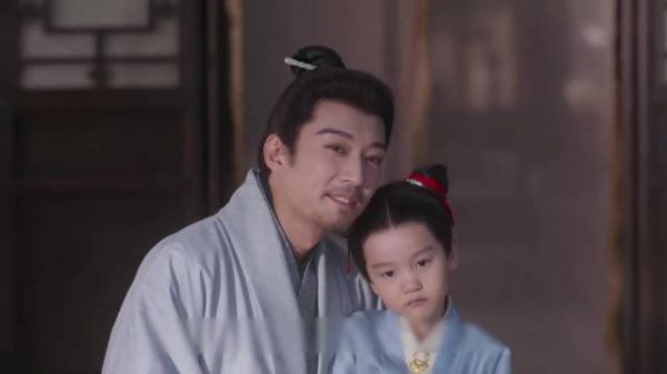 林锦岐34岁老来得女，女儿出生他先晕倒