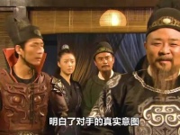 螳螂捕蝉，黄雀在后！…
