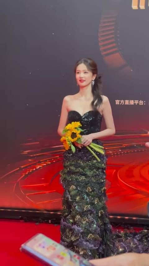 白鹿 年微博视界