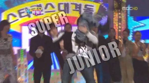 十七年前的今天(091004),SuperJunior 在中秋特别节目中带来了少女时代的