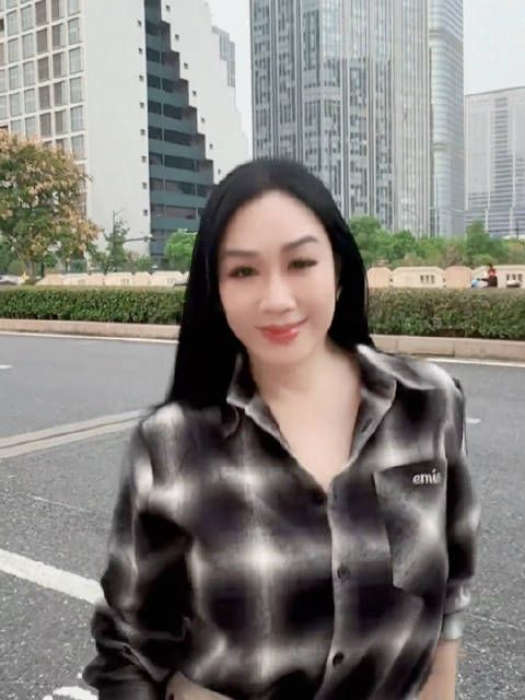 钟丽缇说自己是那英张惠妹舒淇,美女那块儿的没错了!
