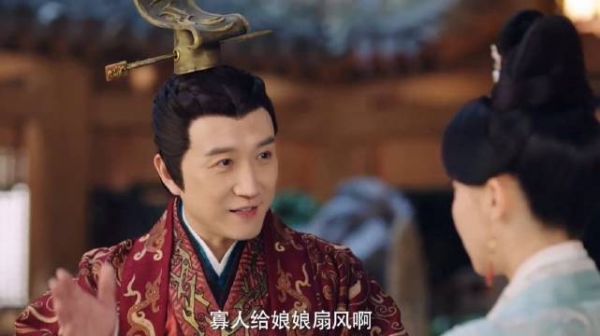 齐宣王向钟离春下跪认错,撒娇表白显宠爱