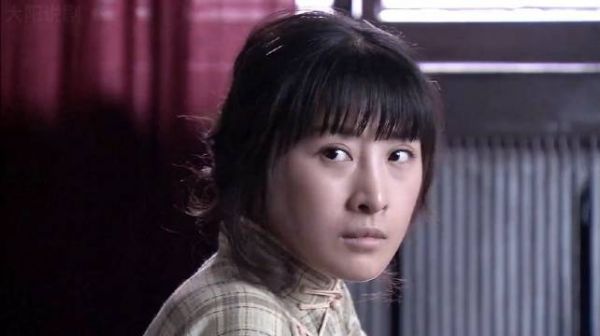 女人第一次执行潜伏任务,可没想到刚入场就露馅