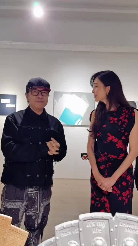 蔡康永办画展地址竟然选在了日本，还给林志玲讲述画展的意义…