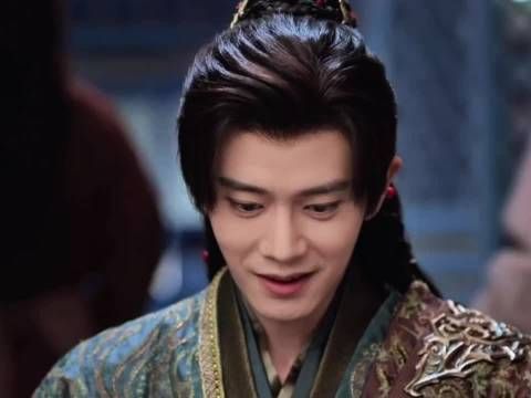 无滋无味活了两百年,陆千乔终于可以开心吃饭