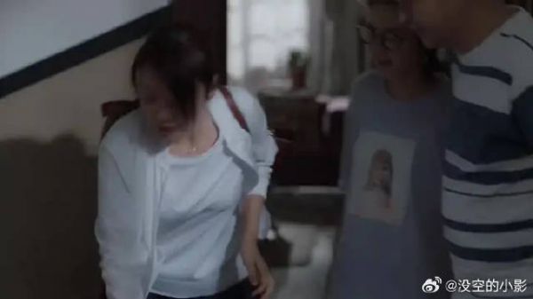 王胜男前脚刚走，父女俩就在家称霸，简直是要反了天了
