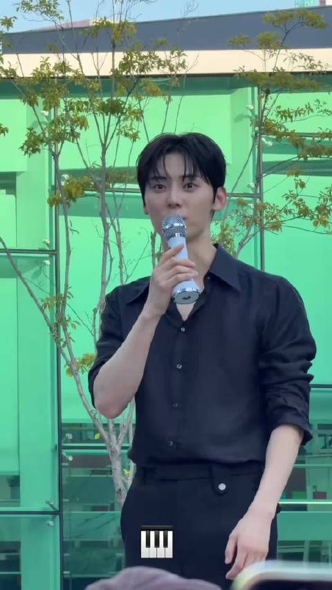 天生优越黄旼炫 261008 MCD Mini FM 饭拍视频一则 hwanggg89