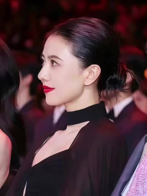 高圆圆飞天奖大女主发言，坚持塑造真实有分量的角色