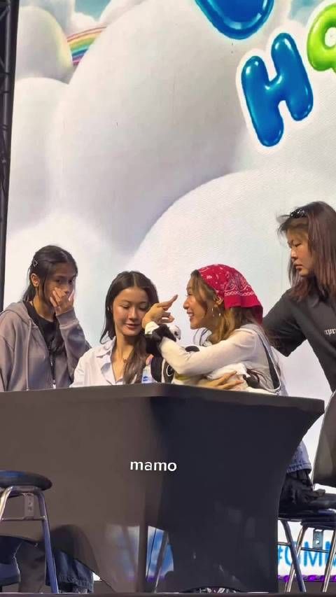 闹过笑话的歌最终归宿就是成为笑话 已经产生别样的情愫了