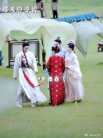 又争又抢的人先享受爱情！